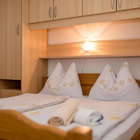 Rooms Marijana Kampor Eksteriør billede