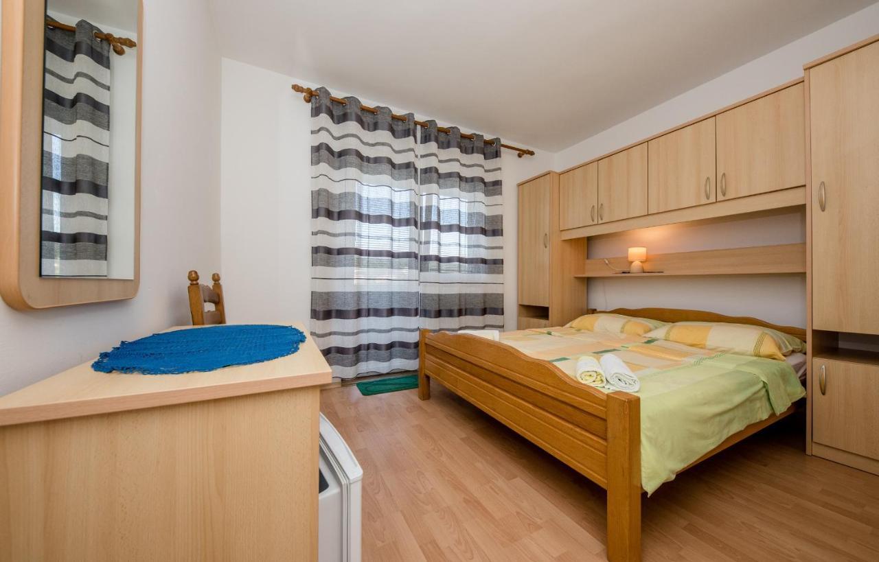 Rooms Marijana Kampor Eksteriør billede